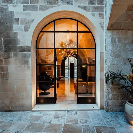 Ricci 게스트하우스 4*